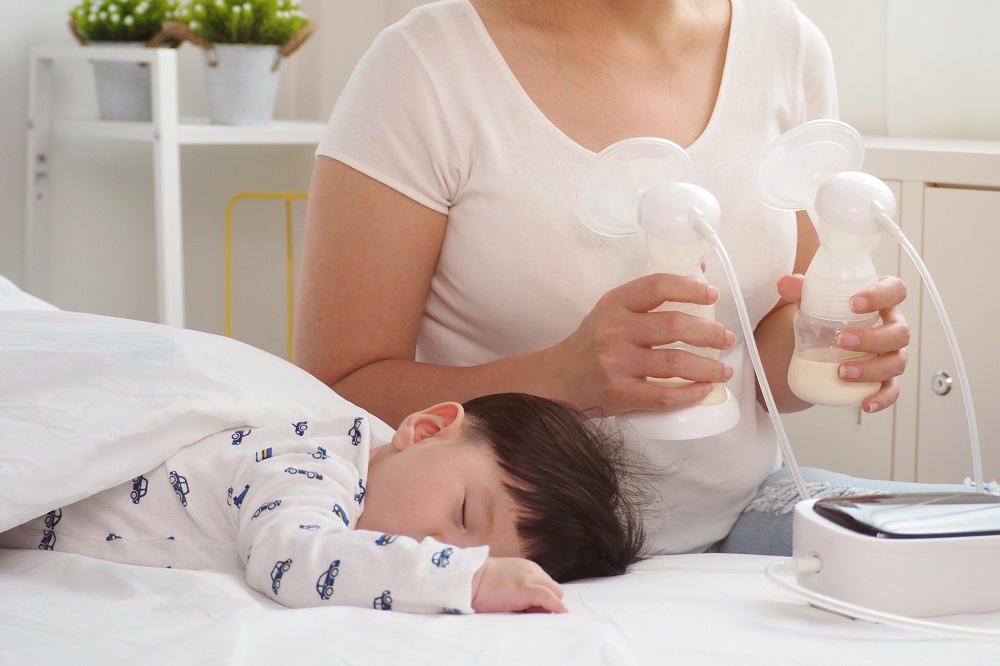 How to Pump on the Go - Using Your Breast Pump in Public